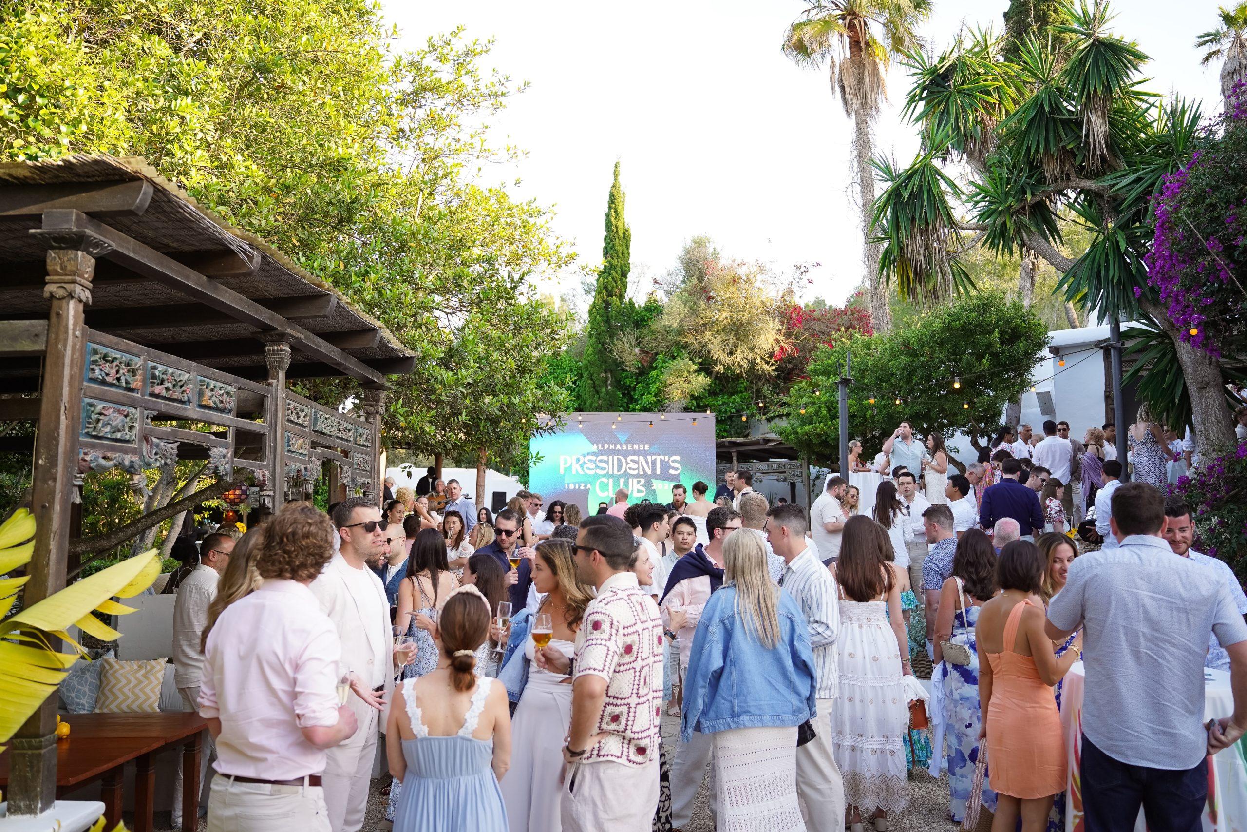 What It Takes to Impress the Top 1% – A President’s Club Case Study